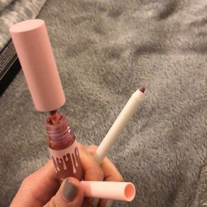 Kylie Cosmetics Makeup - Kylie Jenner “Twenty” Lipkit Kylie Cosmetics Makeup - Kylie Jenner “Twenty” Lipkit